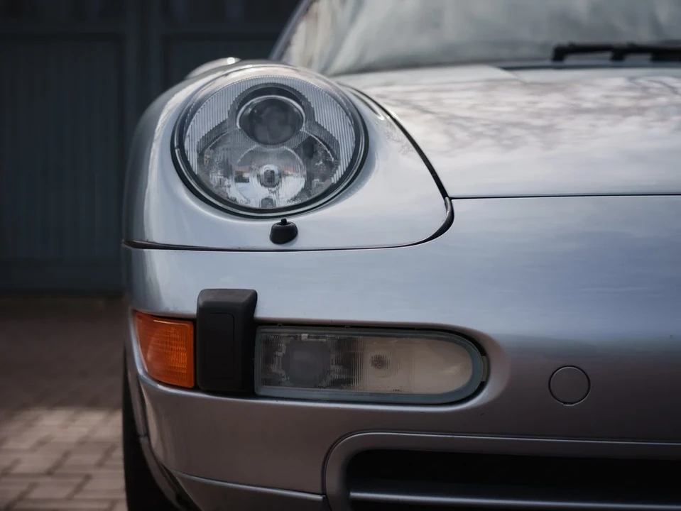 1996 Porsche 993 Carrera 4 - Image 28 of 31