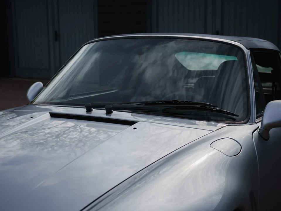 1996 Porsche 993 Carrera 4 - Image 29 of 31