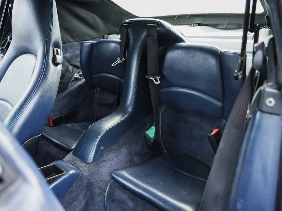 1996 Porsche 993 Carrera 4 - Image 16 of 31