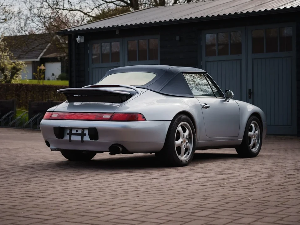 1996 Porsche 993 Carrera 4 - Image 8 of 31