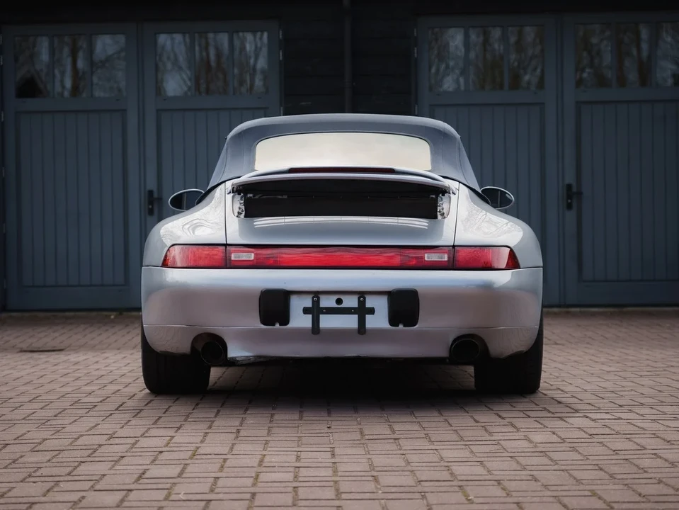 1996 Porsche 993 Carrera 4 - Image 10 of 31