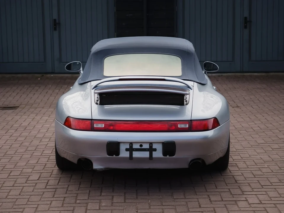 1996 Porsche 993 Carrera 4 - Image 11 of 31