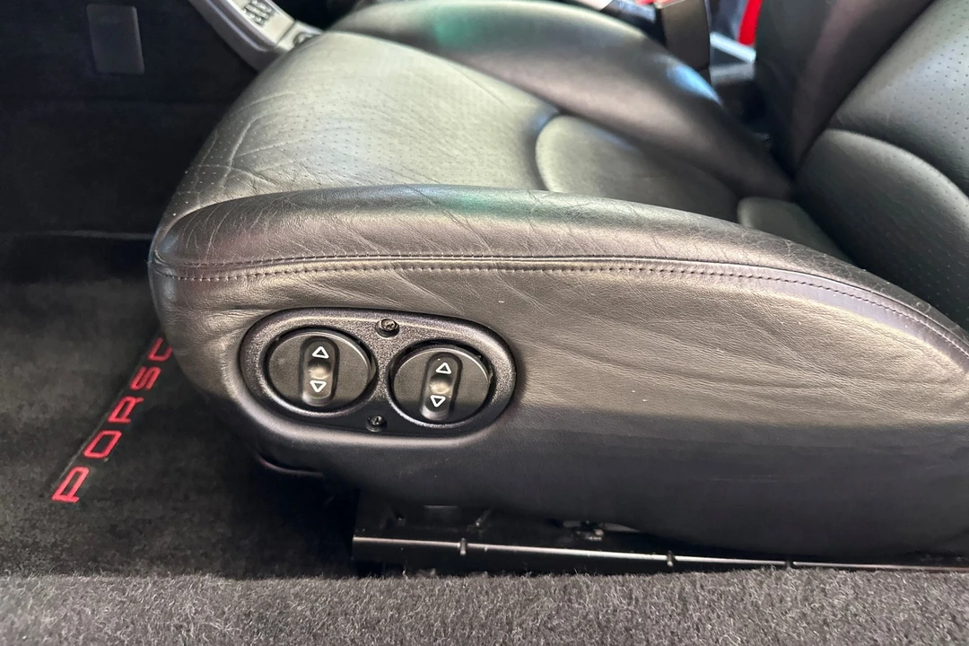 1996 Porsche 993 Carrera 4 - Image 14 of 21