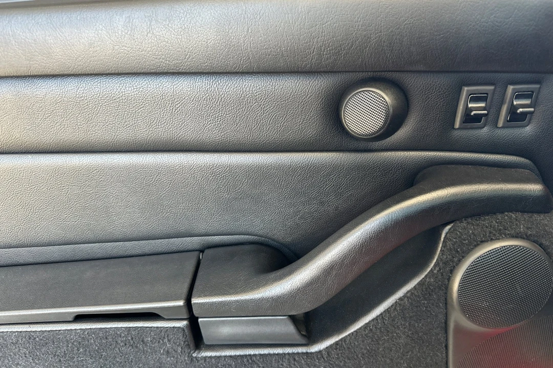 1996 Porsche 993 Carrera 4 - Image 12 of 21