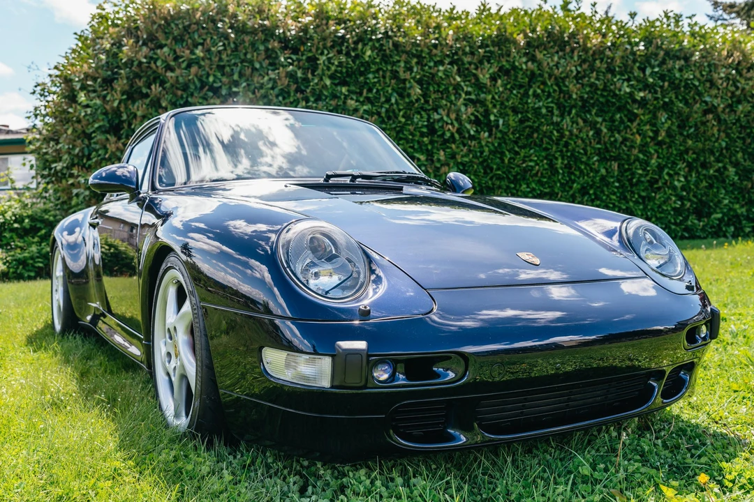 1996 Porsche 993 Carrera 4S - Image 24 of 31