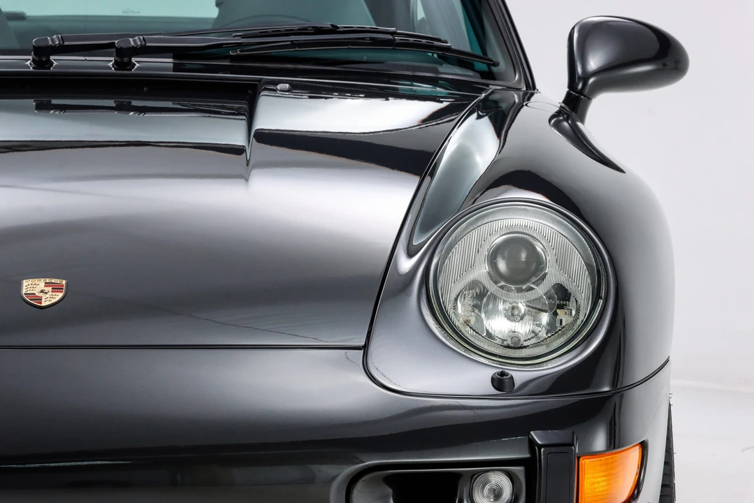 1996 Porsche 993 Carrera 4S - Image 14 of 31