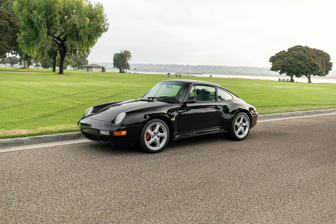 1996 Porsche 993 Carrera 4S - Image 12 of 31