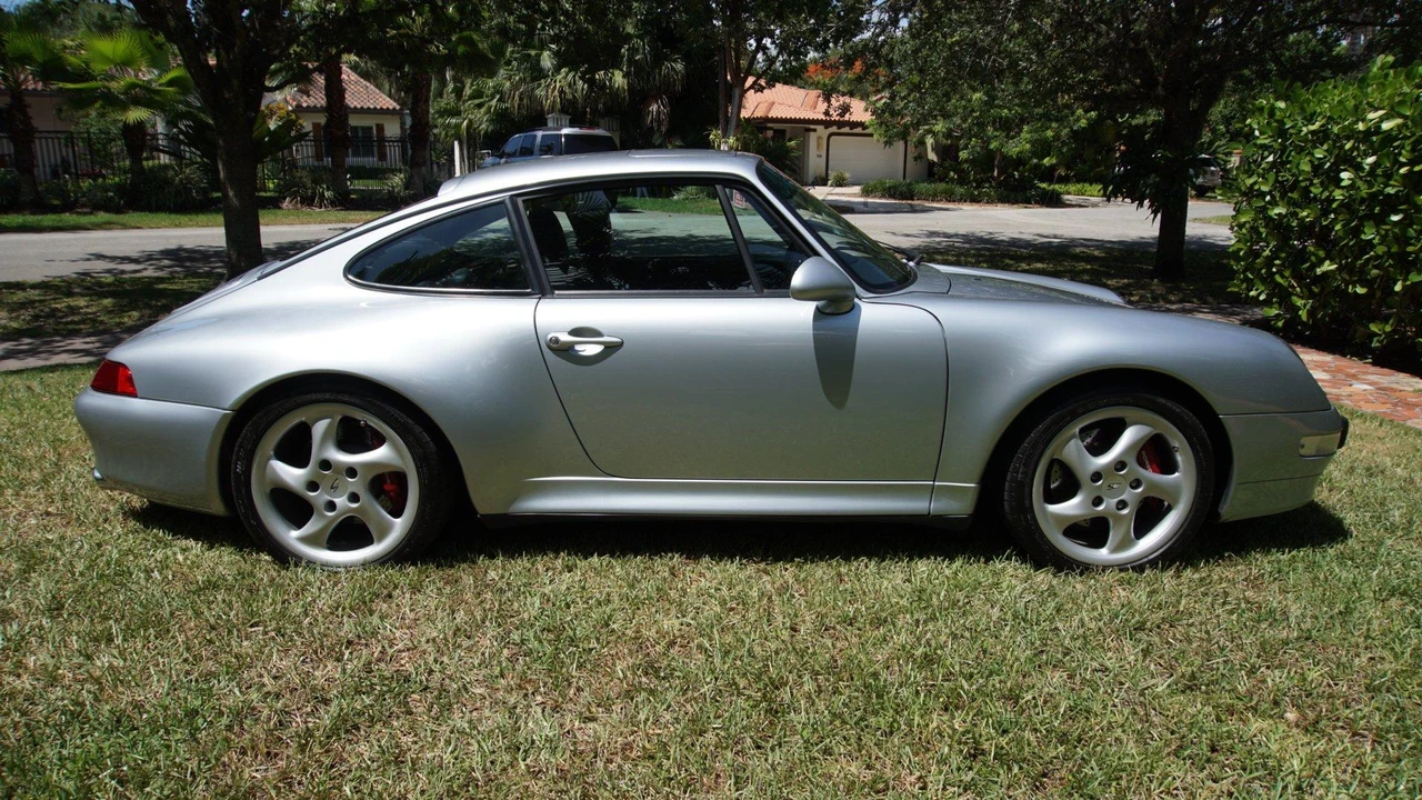 1996 Porsche 993 Carrera 4S - Image 5 of 31