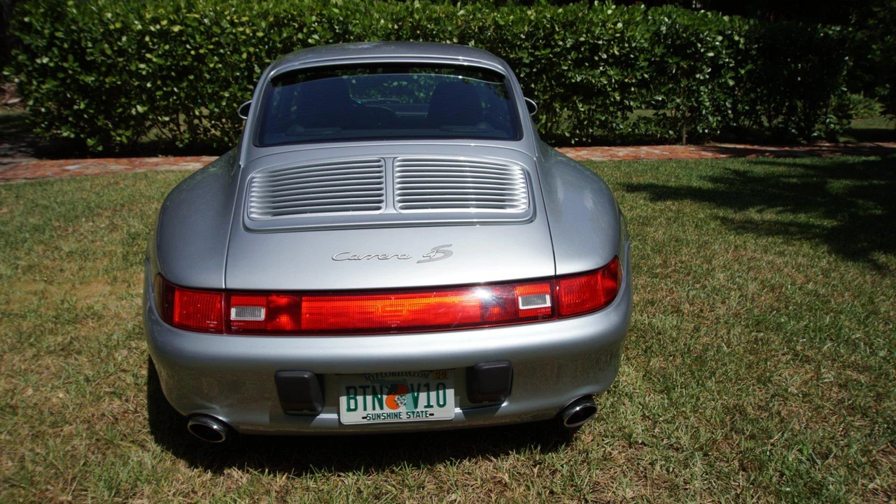 1996 Porsche 993 Carrera 4S - Image 9 of 31