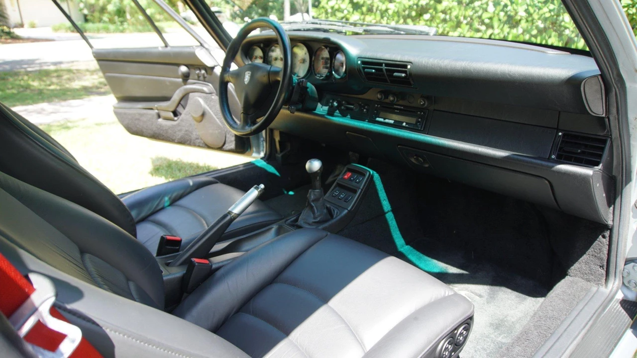 1996 Porsche 993 Carrera 4S - Image 27 of 31