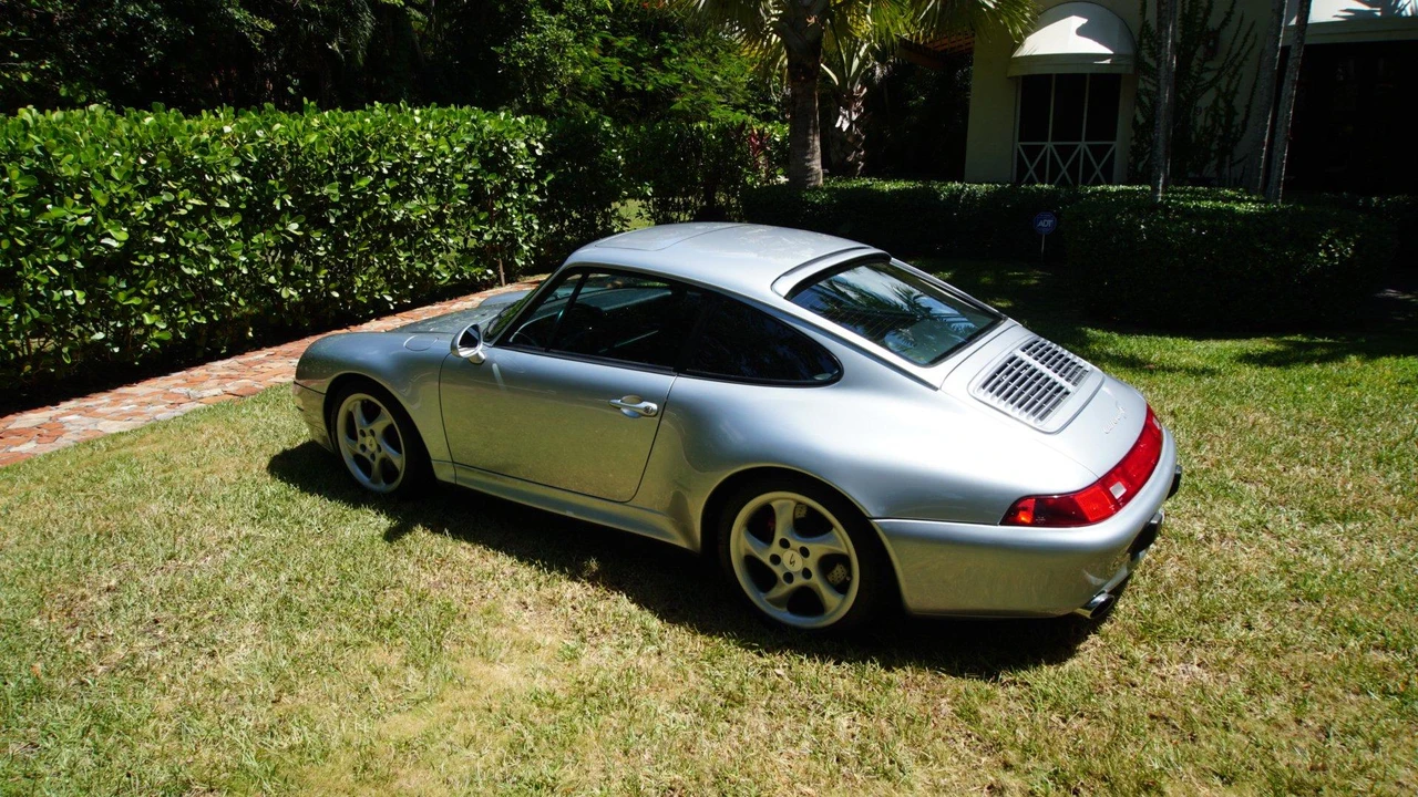 1996 Porsche 993 Carrera 4S - Image 11 of 31