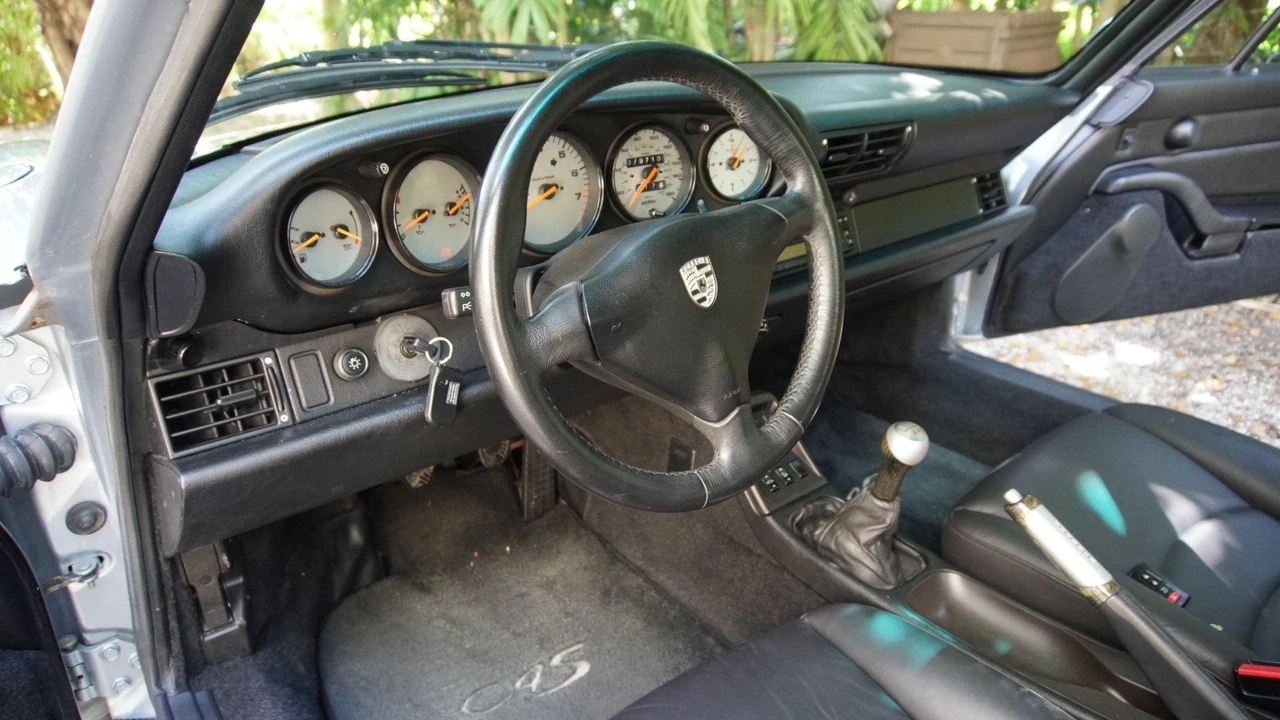1996 Porsche 993 Carrera 4S - Image 26 of 31