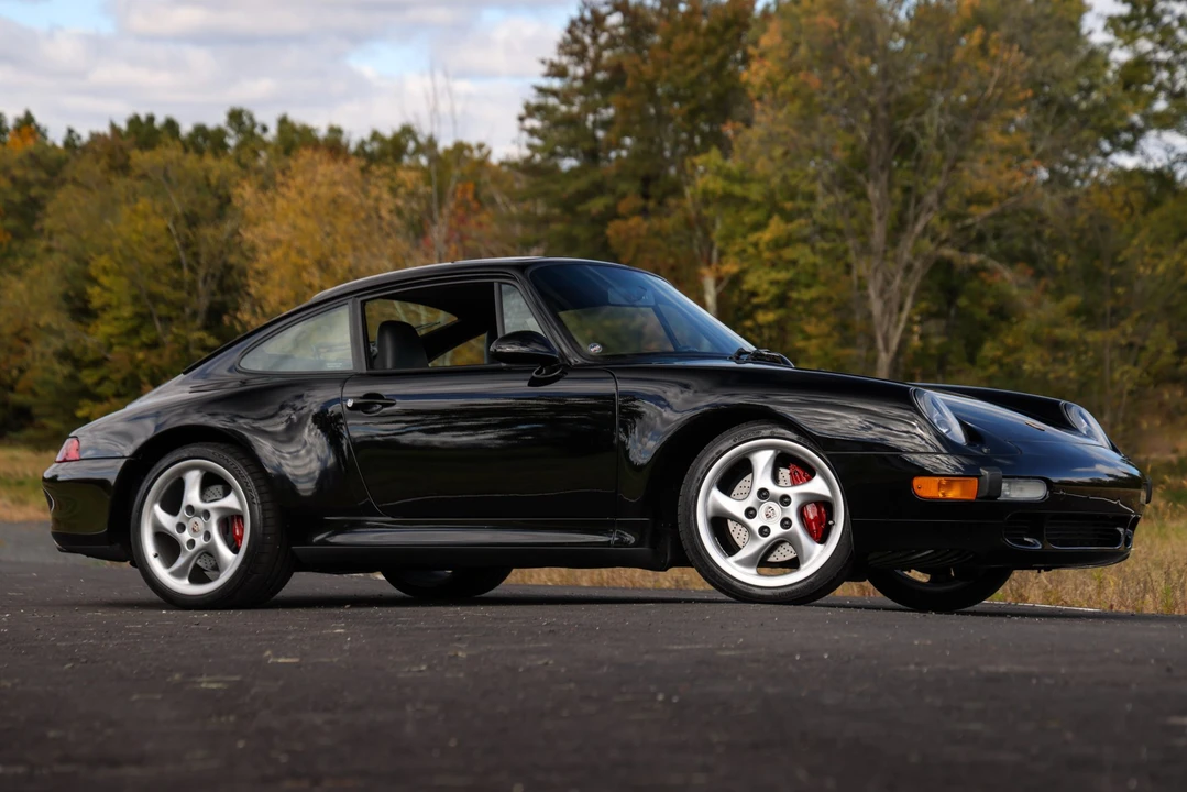 1996 Porsche 993 Carrera 4S - Image 10 of 31