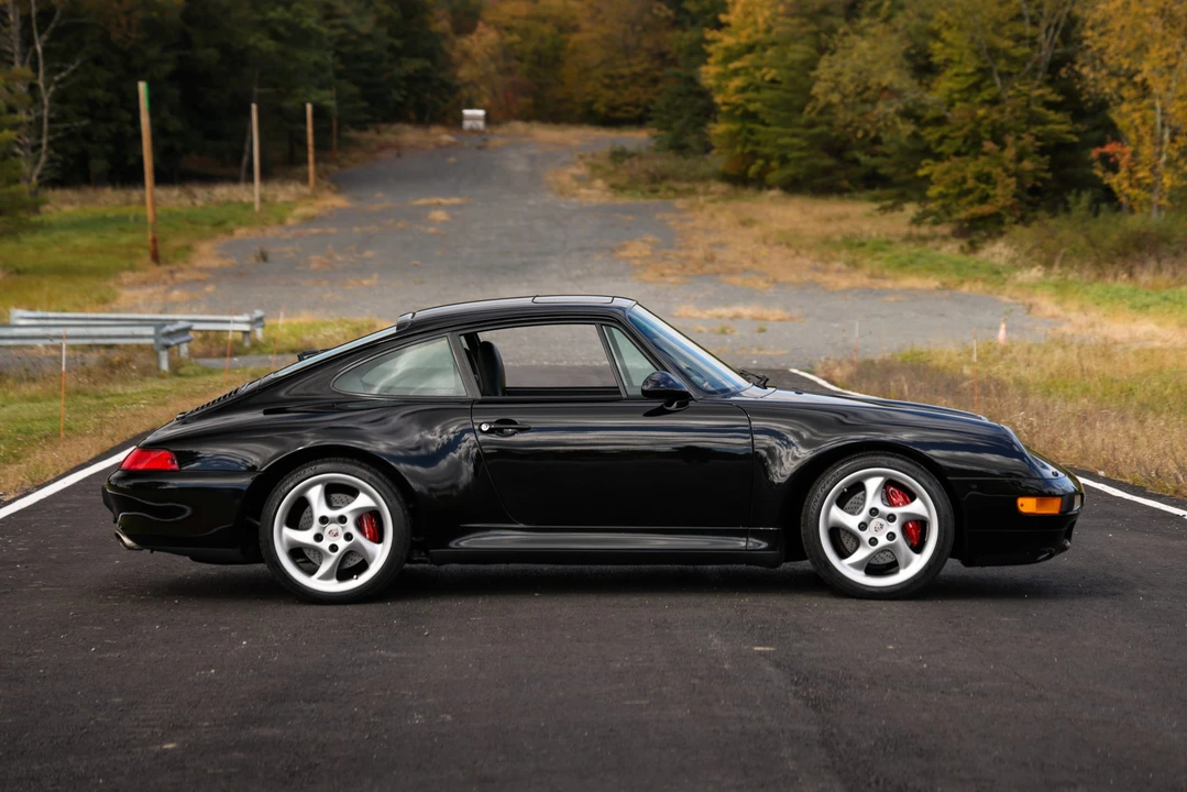 1996 Porsche 993 Carrera 4S - Image 11 of 31