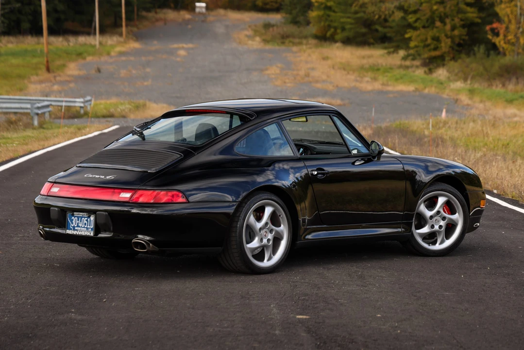 1996 Porsche 993 Carrera 4S - Image 13 of 31