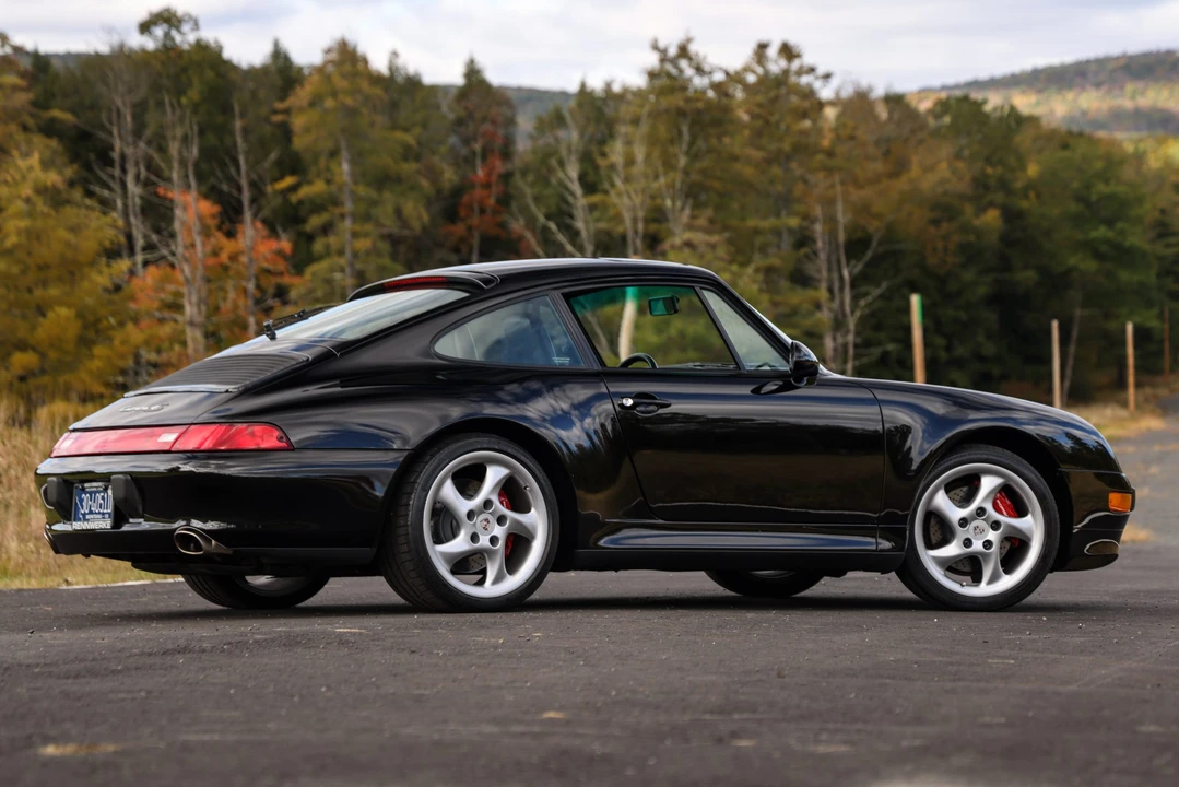1996 Porsche 993 Carrera 4S - Image 14 of 31