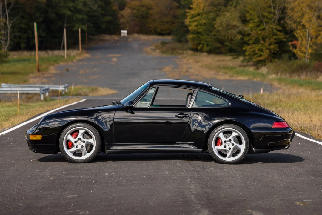 1996 Porsche 993 Carrera 4S - Image 23 of 31