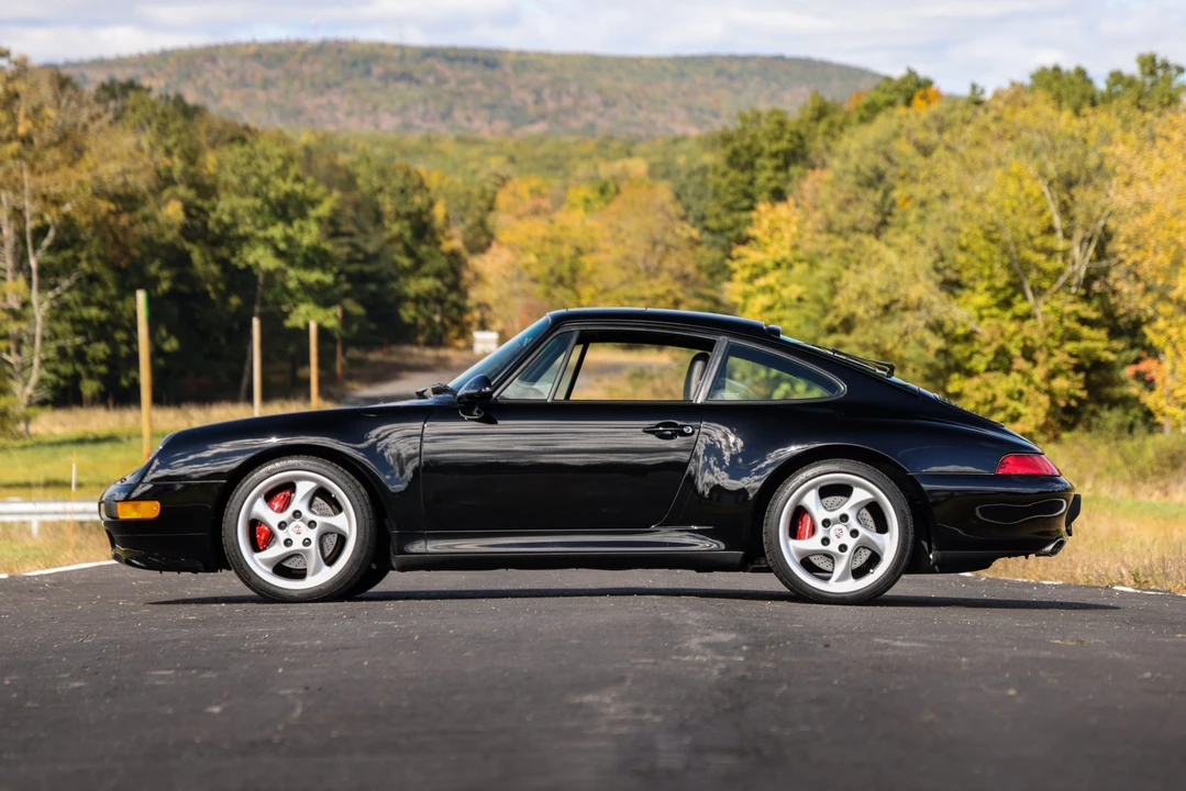 1996 Porsche 993 Carrera 4S - Image 24 of 31