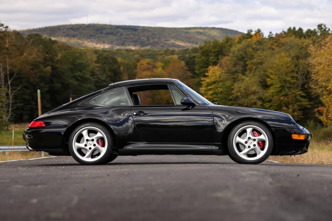 1996 Porsche 993 Carrera 4S - Image 12 of 31