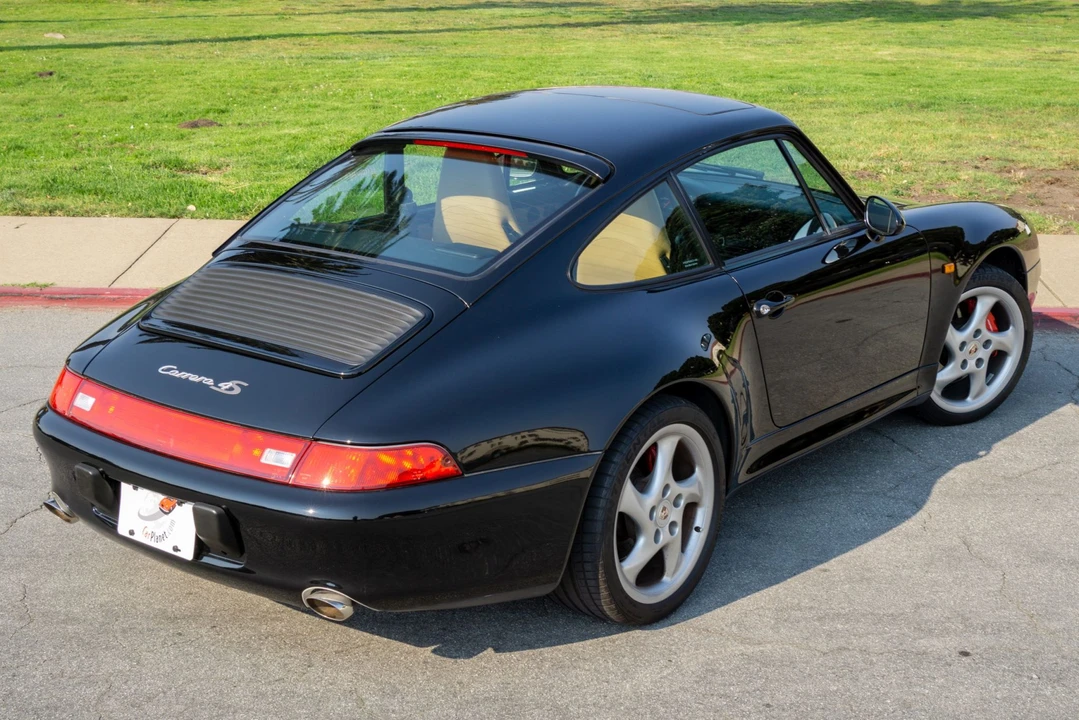 1996 Porsche 993 Carrera 4S - Image 9 of 31