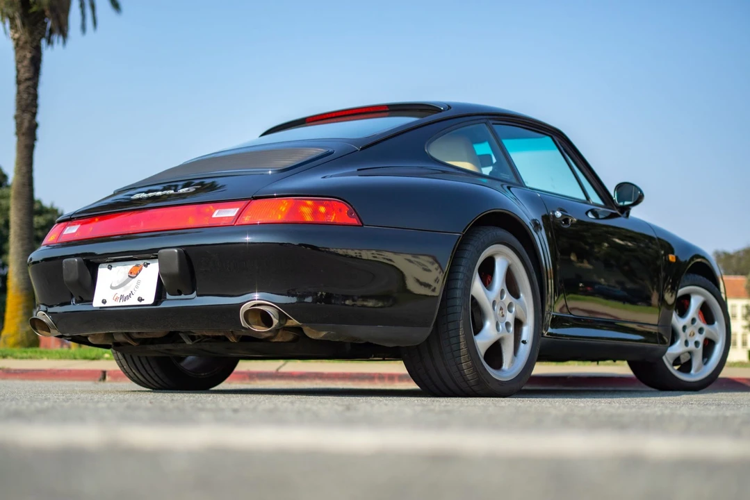 1996 Porsche 993 Carrera 4S - Image 10 of 31