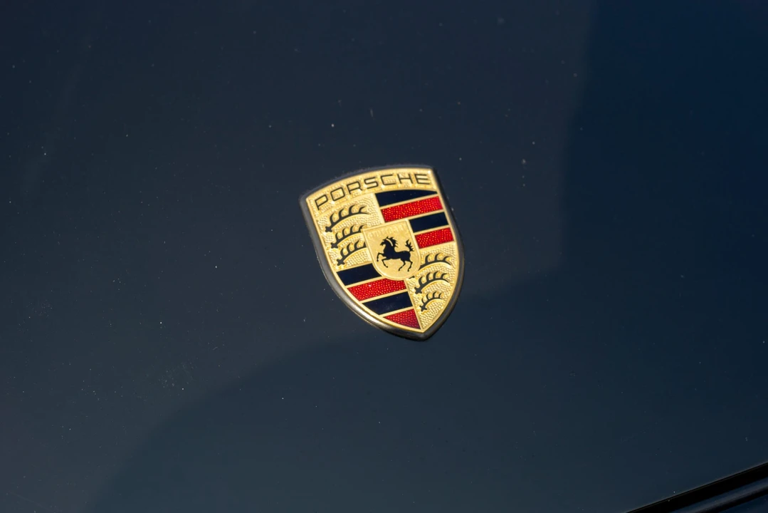 1996 Porsche 993 Carrera 4S - Image 23 of 31