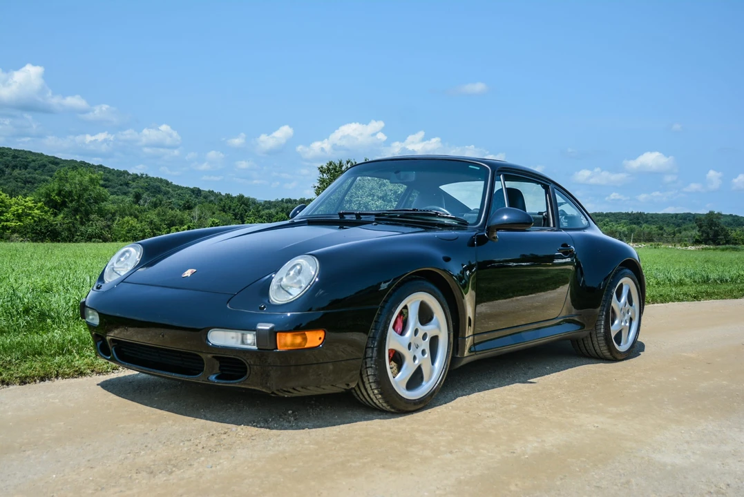 1996 Porsche 993 Carrera 4S - Image 2 of 31