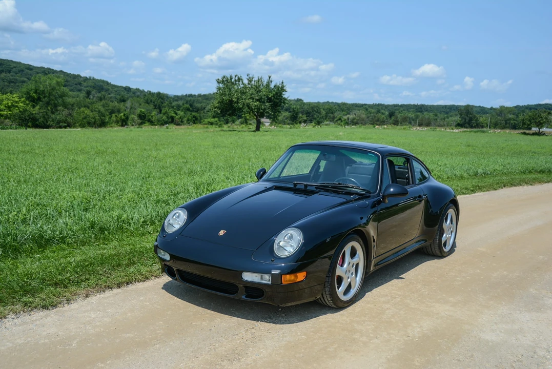 1996 Porsche 993 Carrera 4S - Image 4 of 31