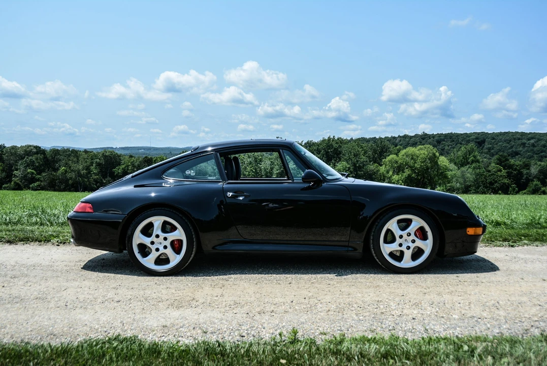 1996 Porsche 993 Carrera 4S - Image 15 of 31