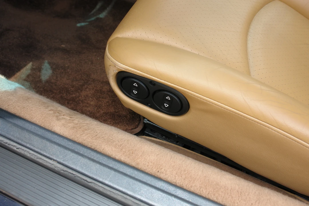 1996 Porsche 993 Carrera 4S - Image 30 of 31