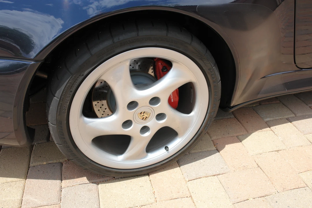 1996 Porsche 993 Carrera 4S - Image 26 of 31