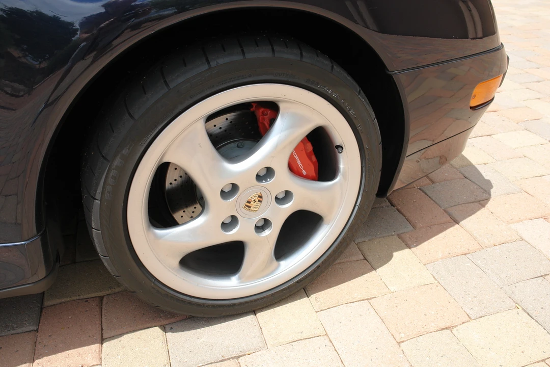 1996 Porsche 993 Carrera 4S - Image 25 of 31