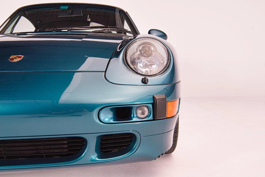 1996 Porsche 993 Carrera 4S - Image 26 of 31