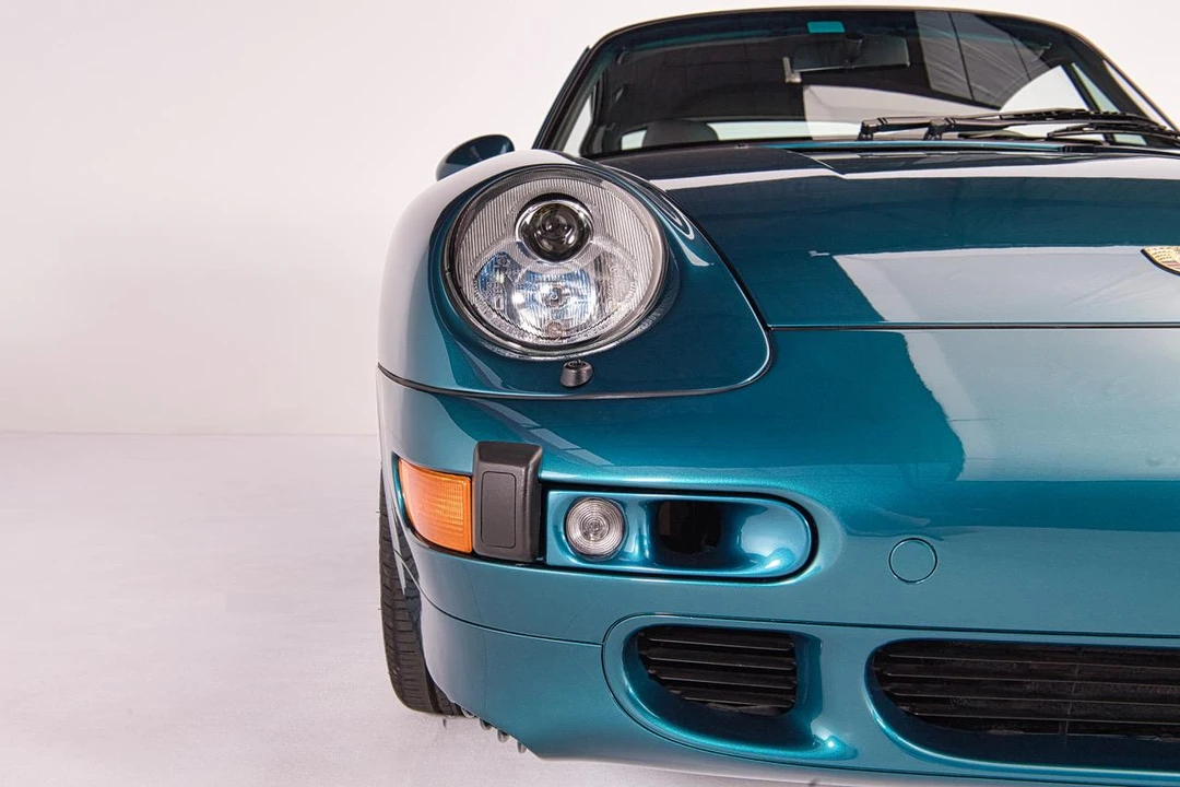 1996 Porsche 993 Carrera 4S - Image 25 of 31