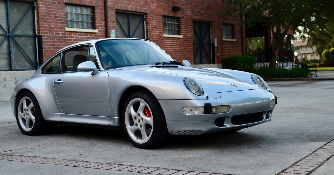 1996 Porsche 993 Carrera 4S - Image 13 of 31