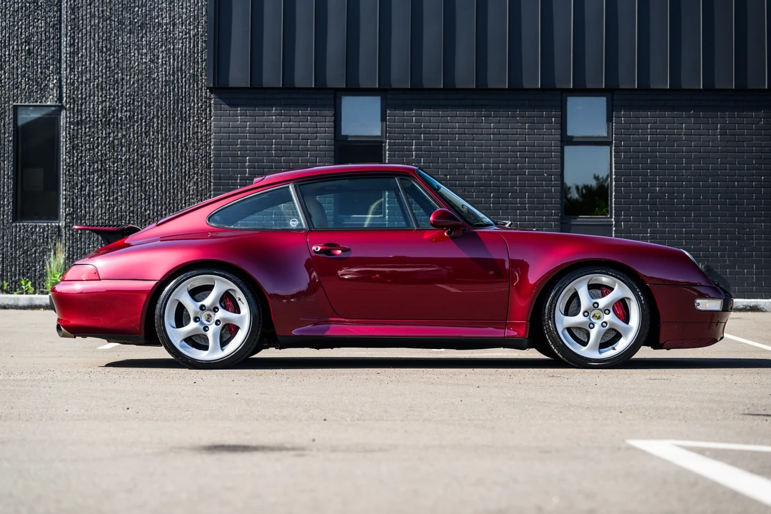 1996 Porsche 993 Carrera 4S - Image 12 of 31