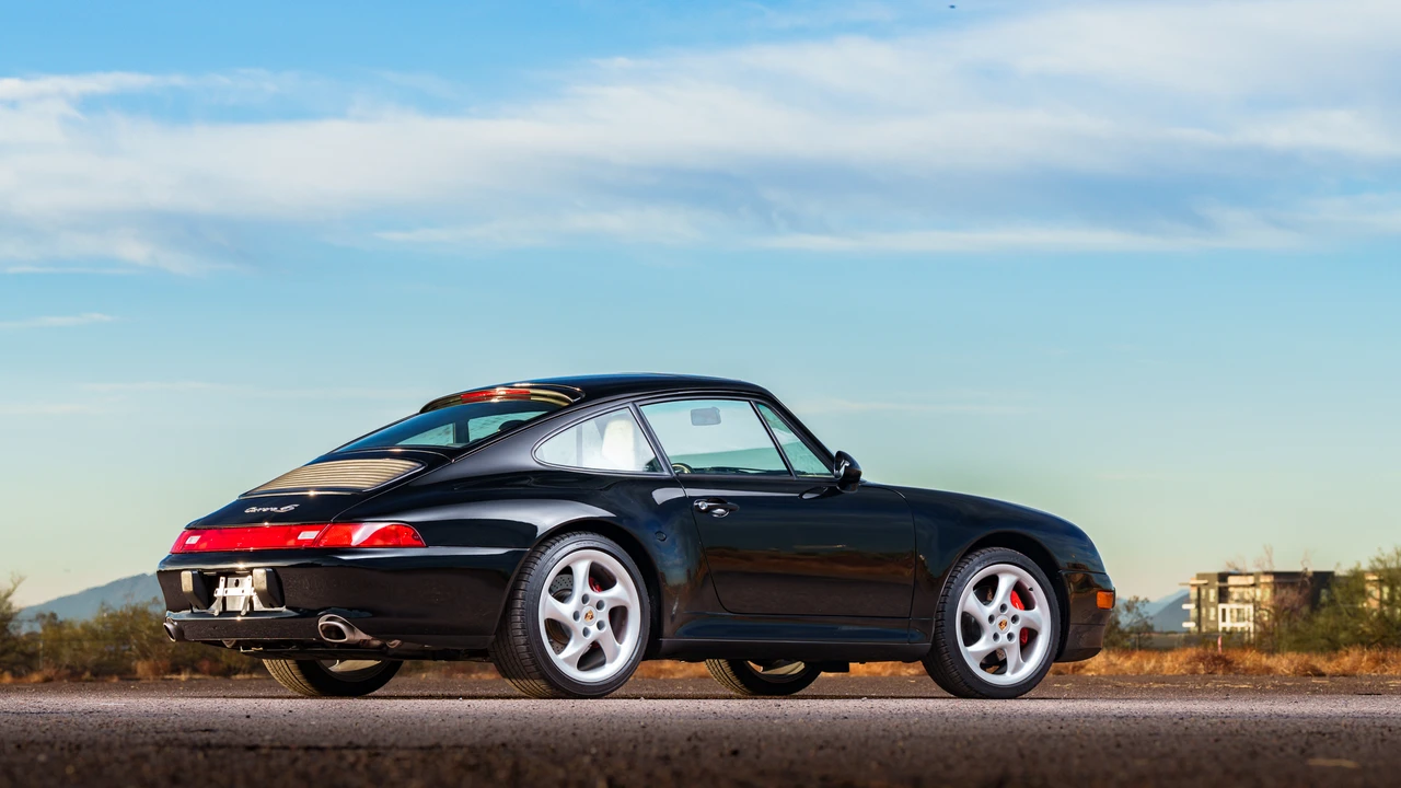 1996 Porsche 993 Carrera 4S - Image 17 of 31