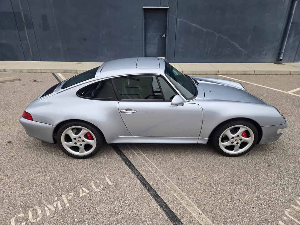 1996 Porsche 993 Carrera 4S - Image 25 of 31