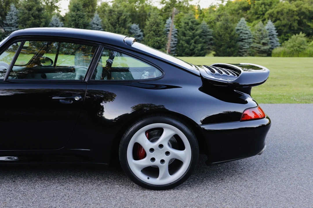 1996 Porsche 993 Carrera 4S - Image 27 of 31