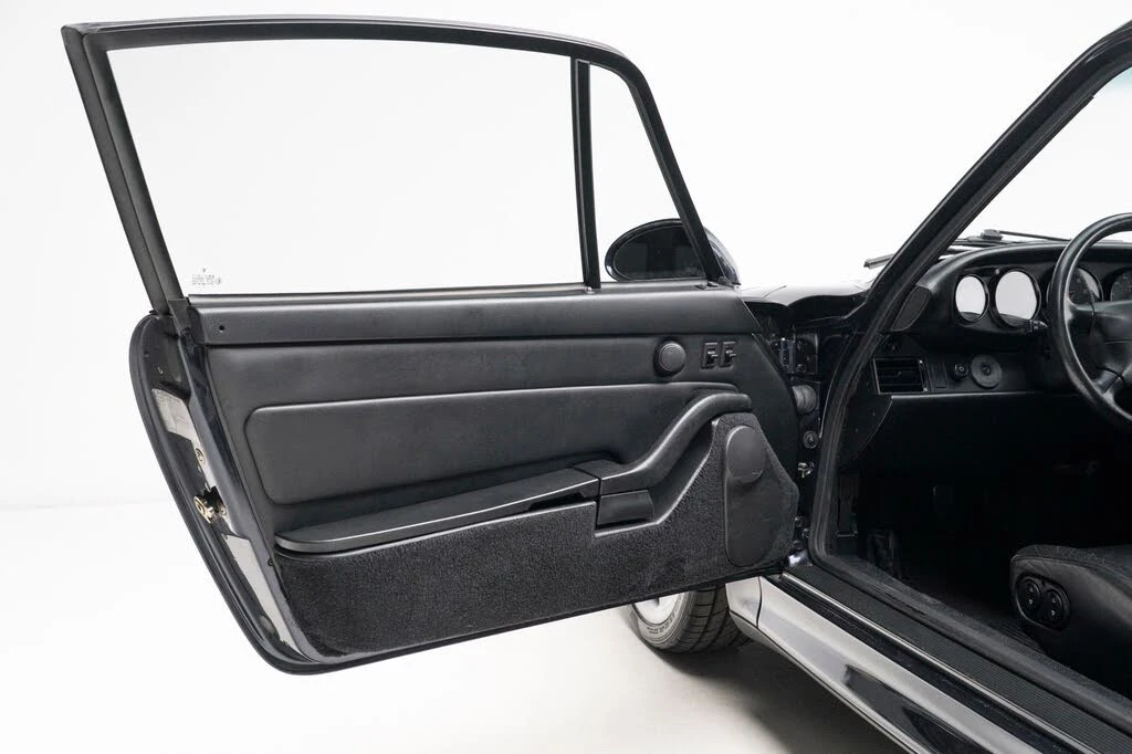 1996 Porsche 993 Carrera 4S - Image 20 of 31