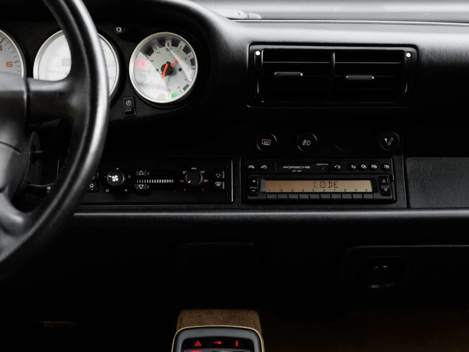 1996 Porsche 993 Carrera 4S - Image 24 of 31