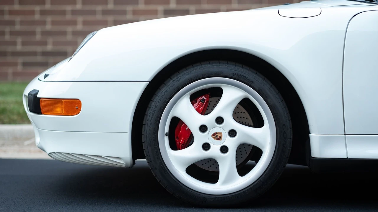 1996 Porsche 993 Carrera 4S - Image 22 of 31