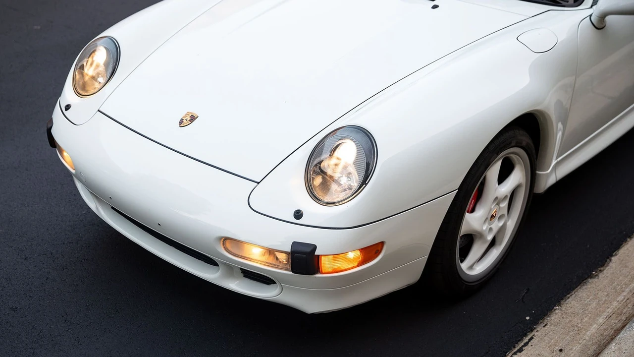 1996 Porsche 993 Carrera 4S - Image 18 of 31
