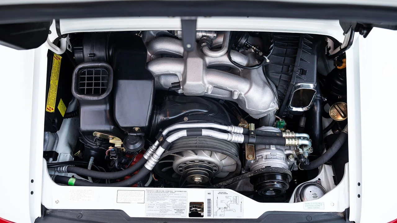 1996 Porsche 993 Carrera 4S - Image 8 of 31