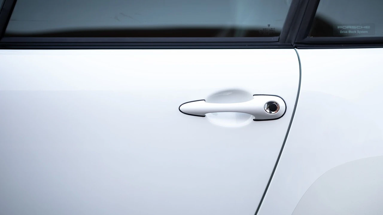 1996 Porsche 993 Carrera 4S - Image 19 of 31
