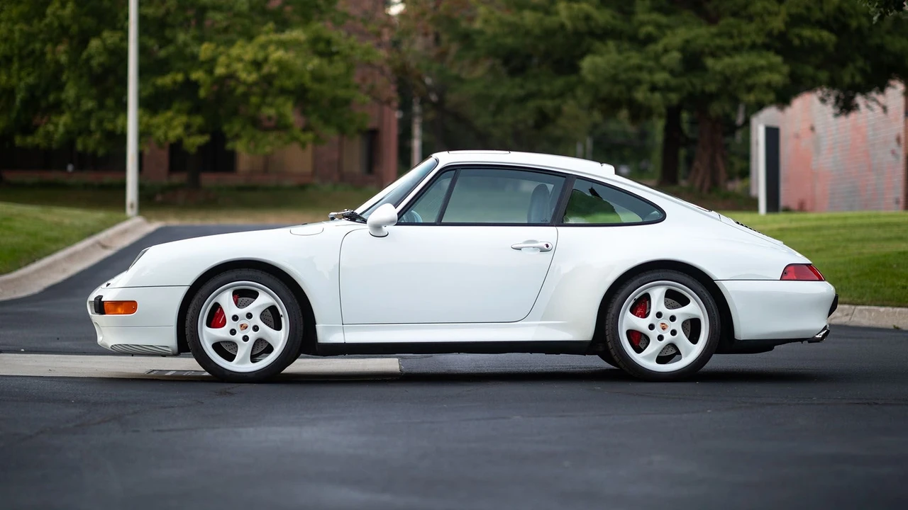 1996 Porsche 993 Carrera 4S - Image 16 of 31