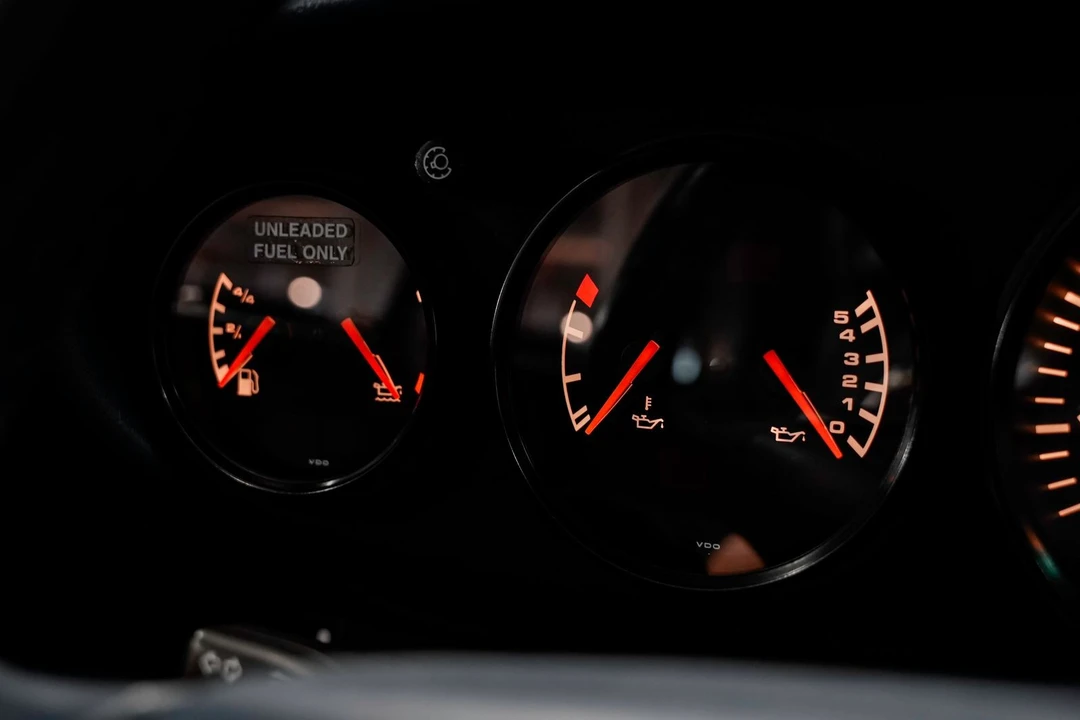 1996 Porsche 993 Carrera 4S - Image 11 of 31