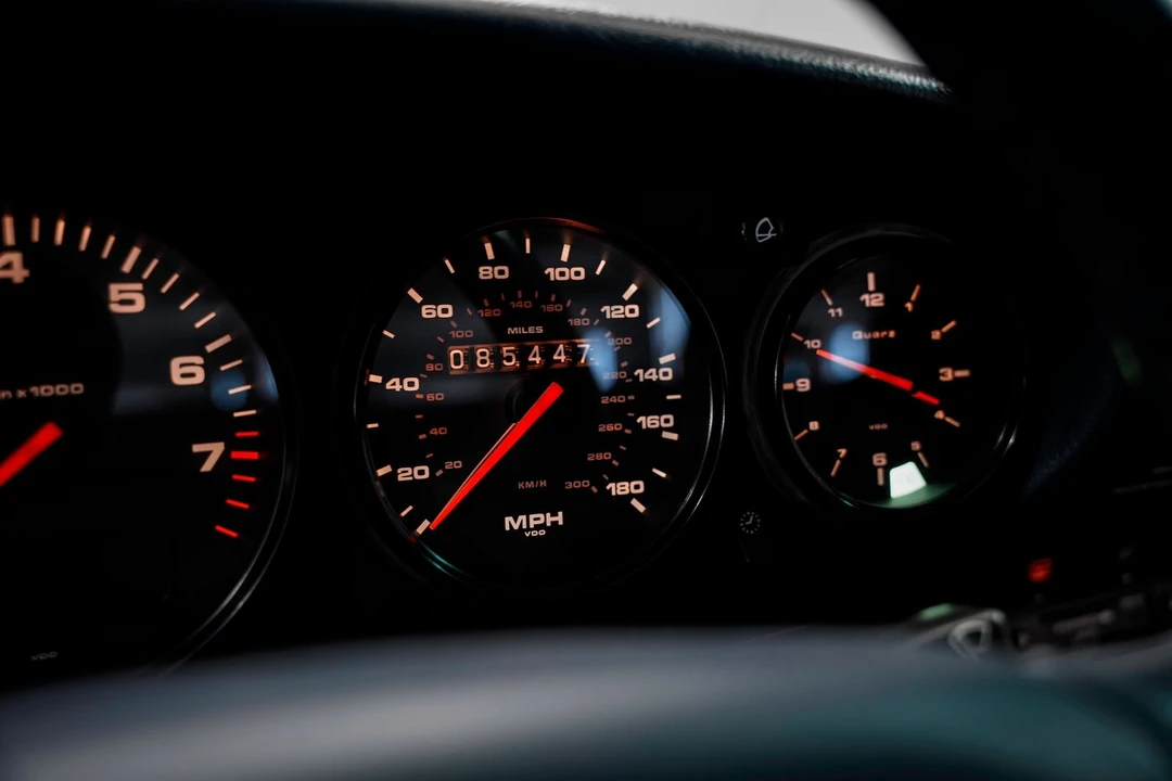 1996 Porsche 993 Carrera 4S - Image 13 of 31