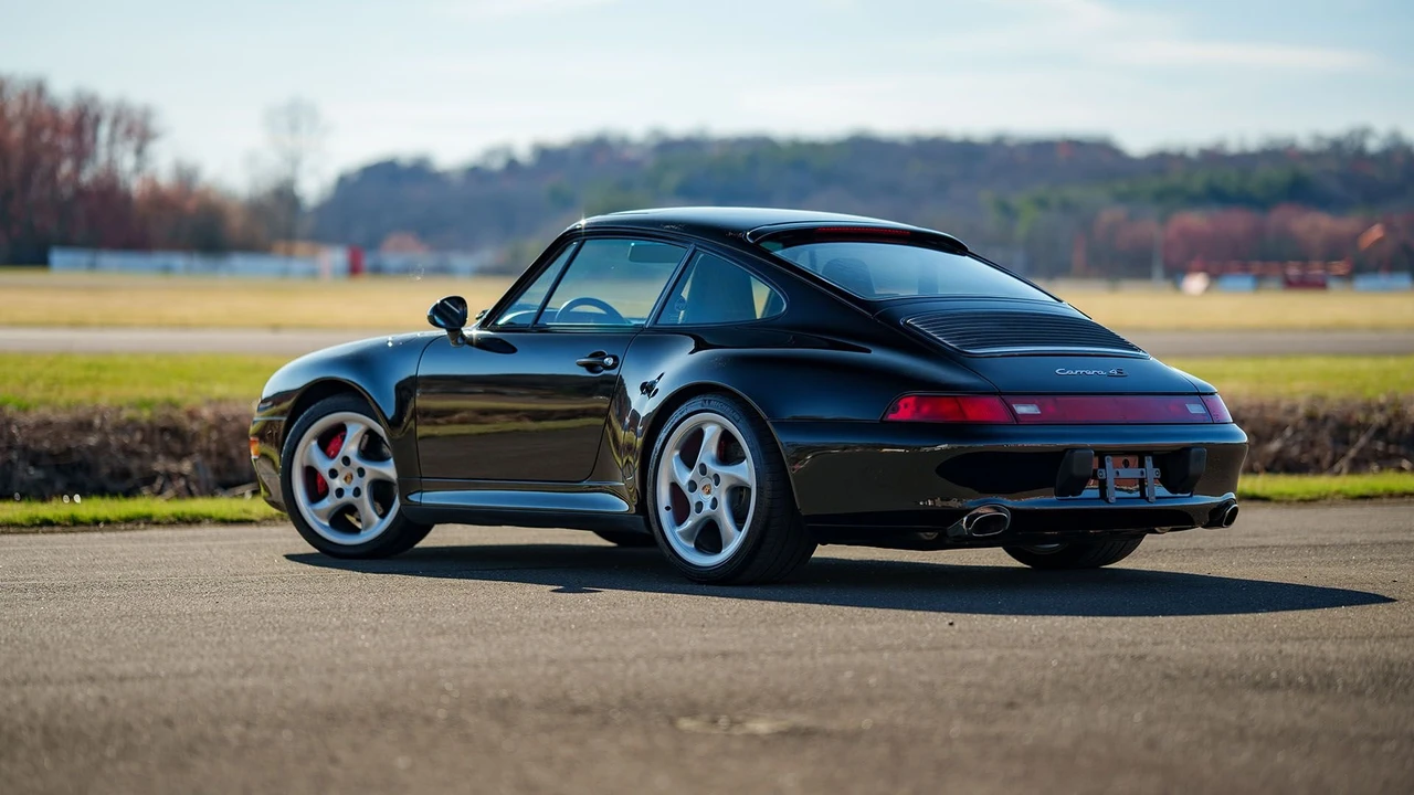 1996 Porsche 993 Carrera 4S - Image 3 of 31