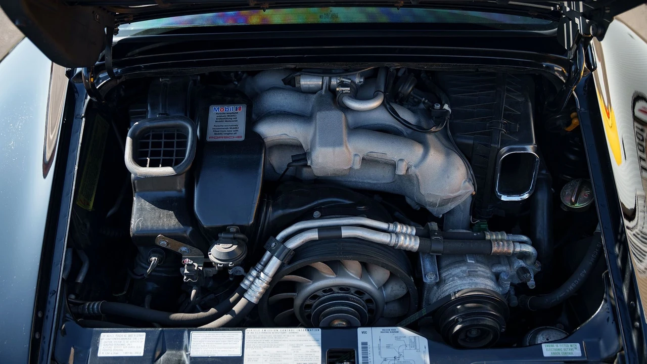 1996 Porsche 993 Carrera 4S - Image 10 of 31